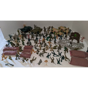 Huge Lot Vintage Army Men Soldiers Vehicles Sandbags Barbed Wire Vehicles 2#